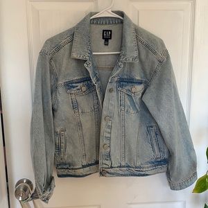 NWOT Light Wash GAP Jean Jacket